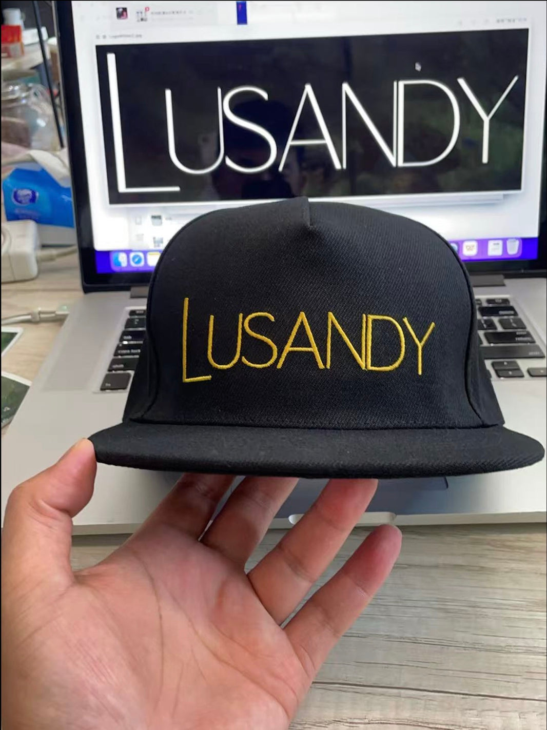 Lusandy Cap